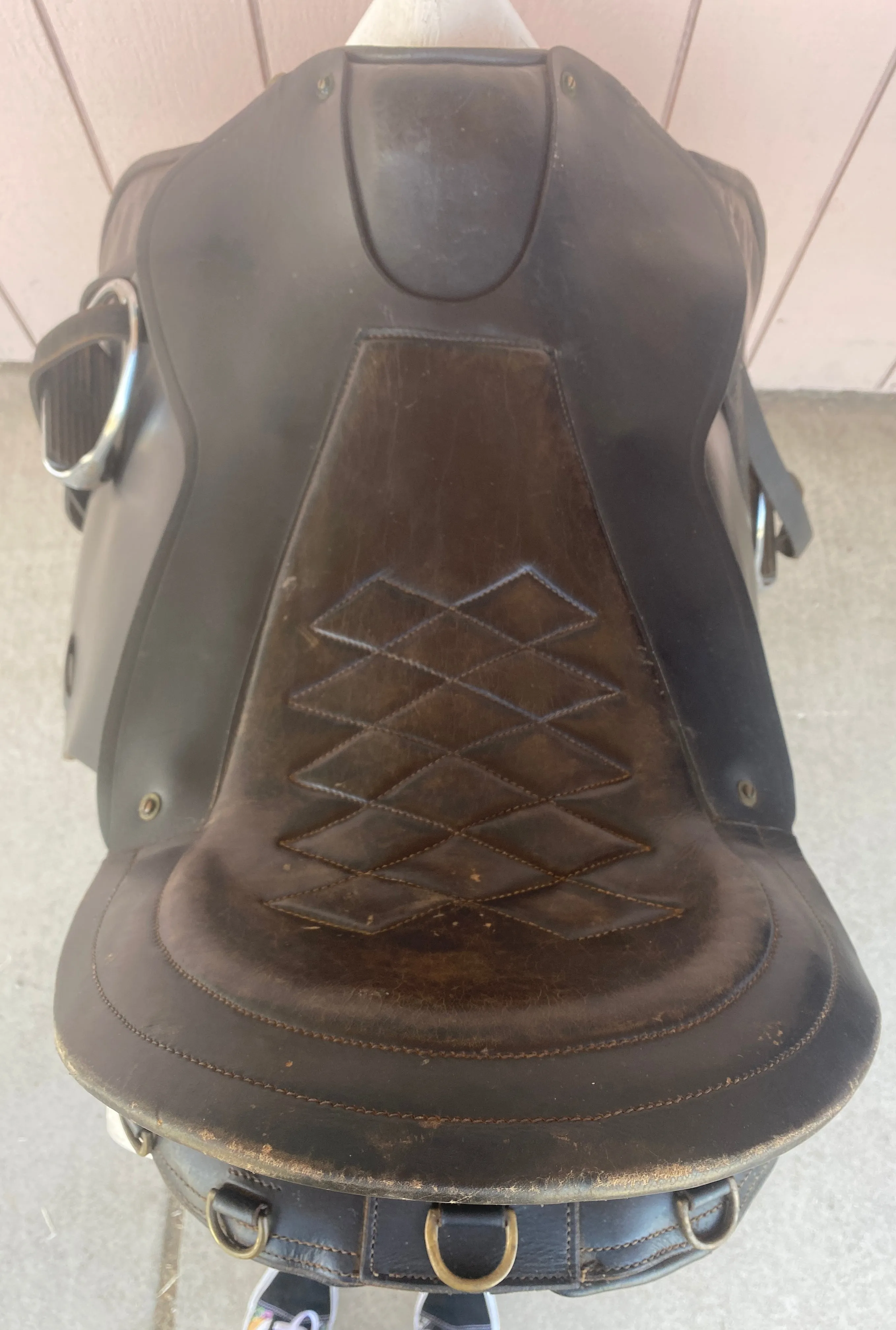 22” Black Trekking Saddle