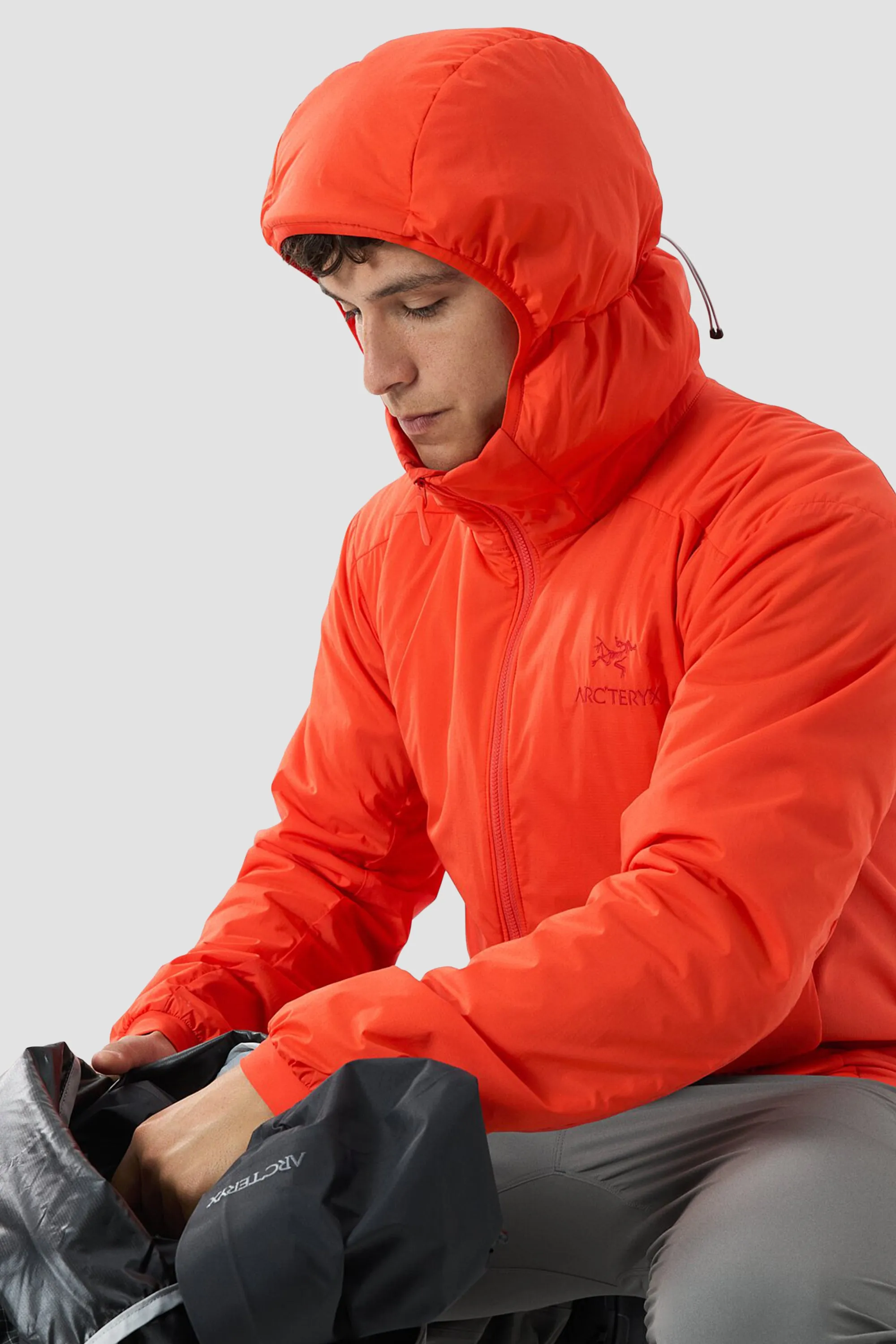 Arc'teryx Men's Atom Hoody in Solaris